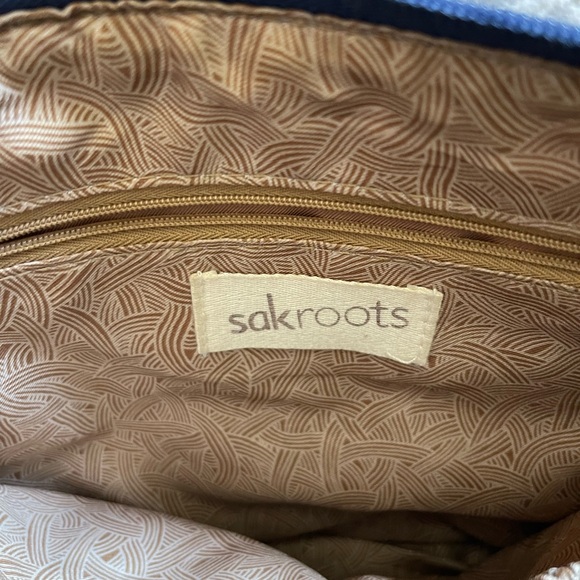 Sakroots Flora Rainbow Floral Crossbody Canvas Strap - Picture 5 of 9